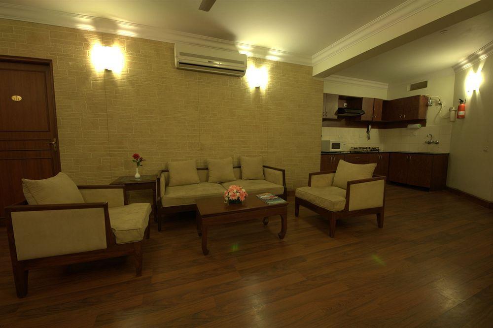 Hm Suites & Studios Bangalore Bagian luar foto